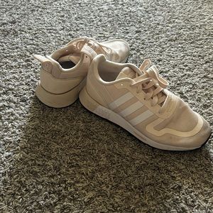 Adidas Sneakers
